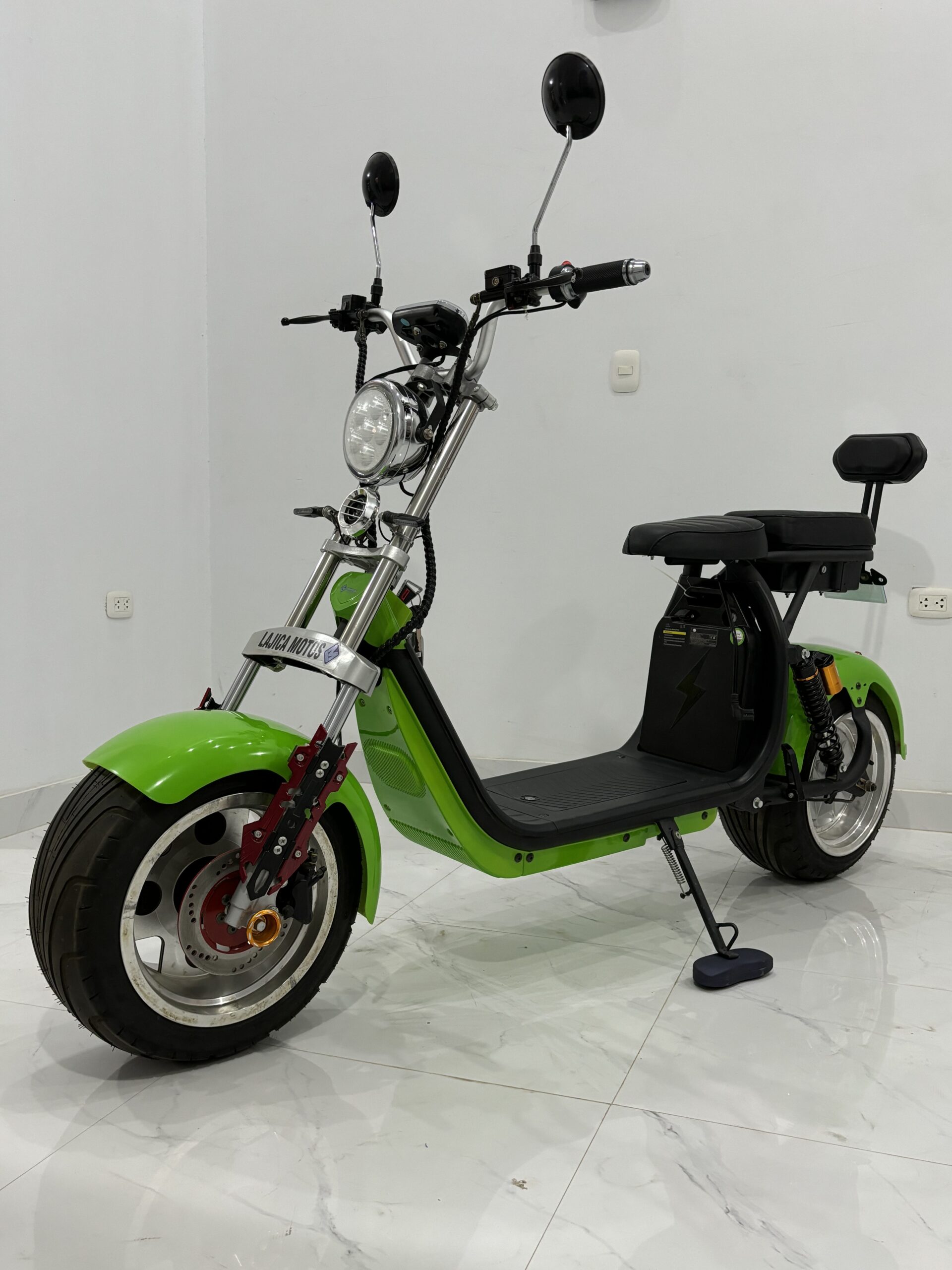 Moto Scooter 1500W. 60v -12AMP - 12